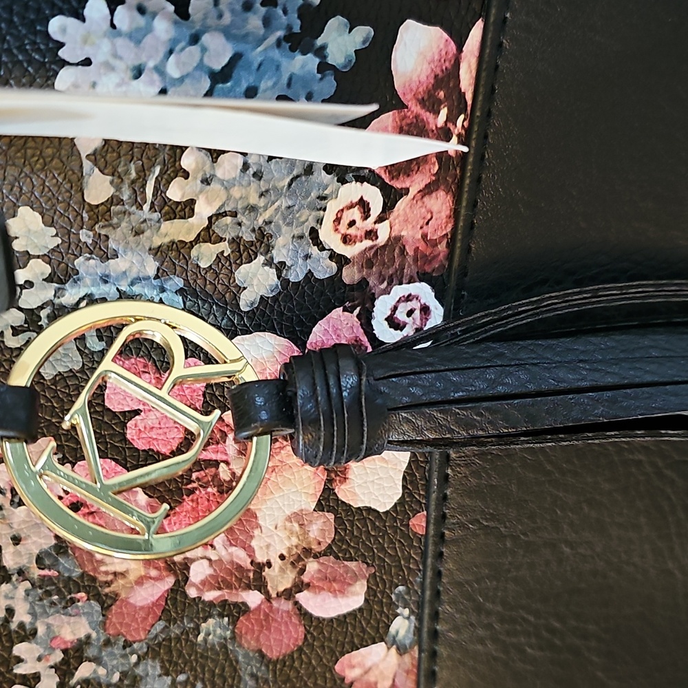 Shoulder Bag {NWT} - Picture 8 of 16